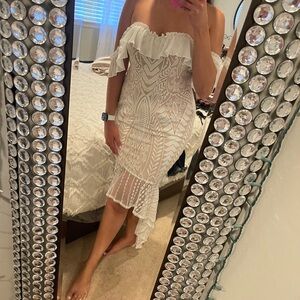 Selfie Leslie White dress